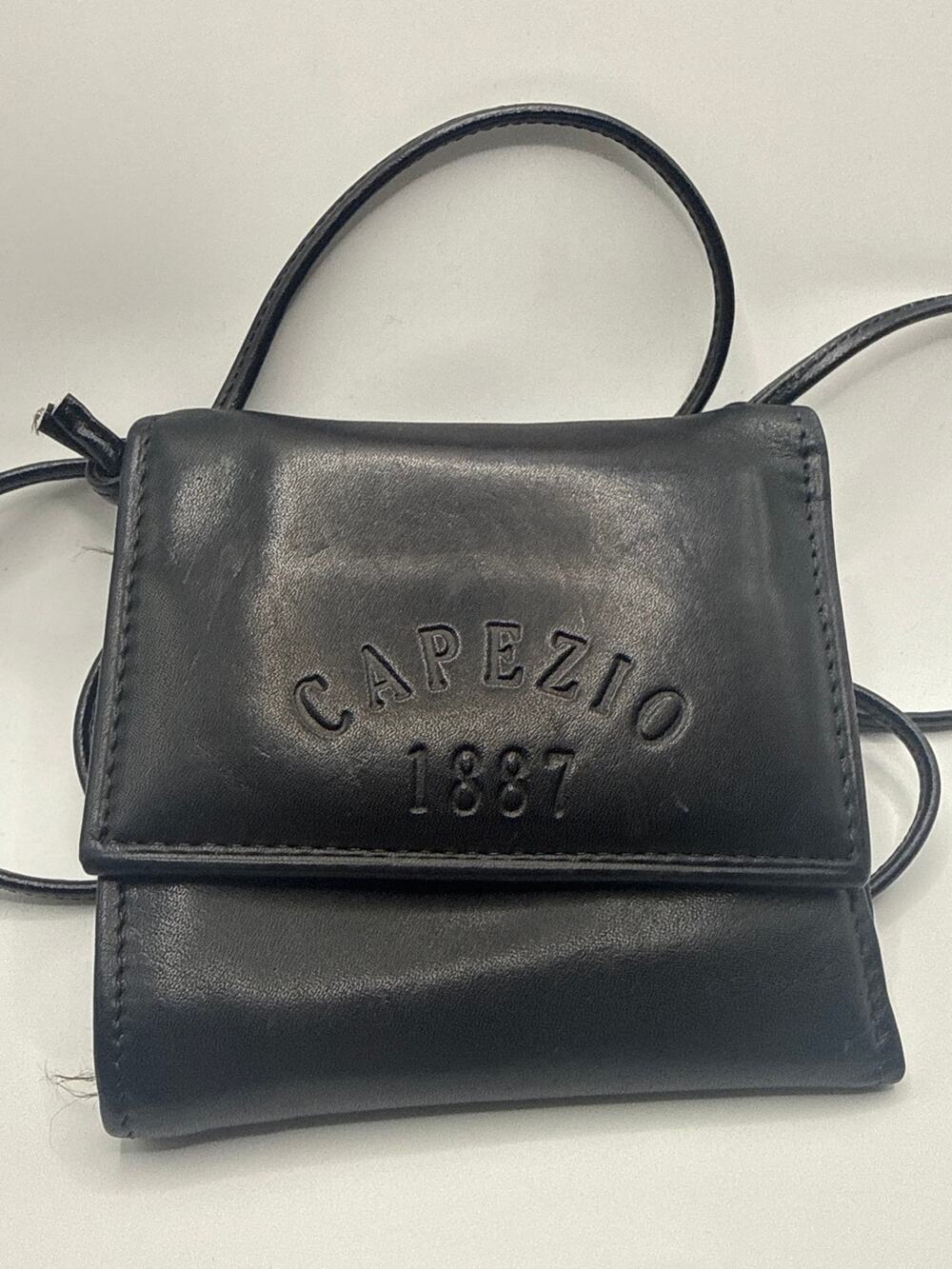 Vintage Capezio 1887 Black Leather Trifold Wallet ID Window Coin Purse